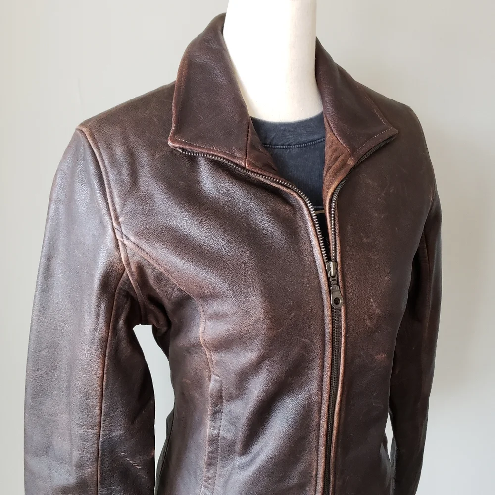 Classic Dark Brown Leather Jacket from the 80s - Picture 4 of 14